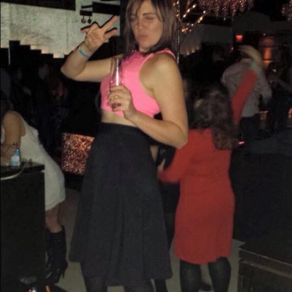 ELIZABETH AND JAMES Upton Sleeveless Crop Pink Top - Picture 11 of 11